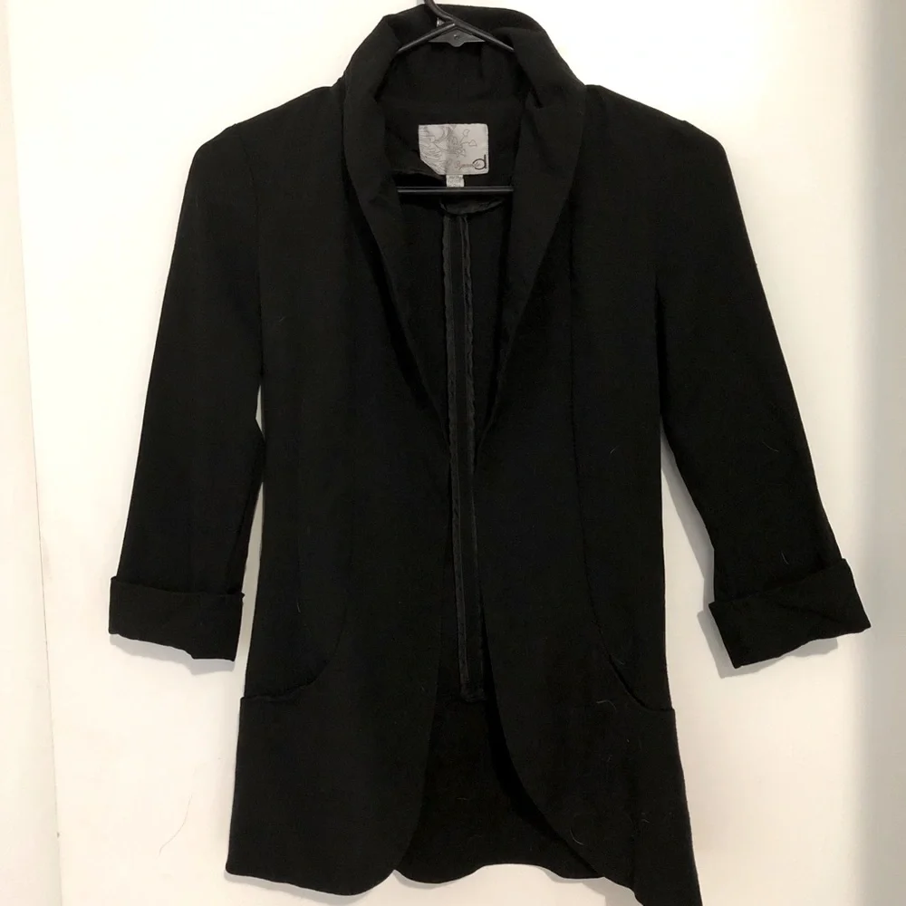 Blazer - Picture 1 of 2